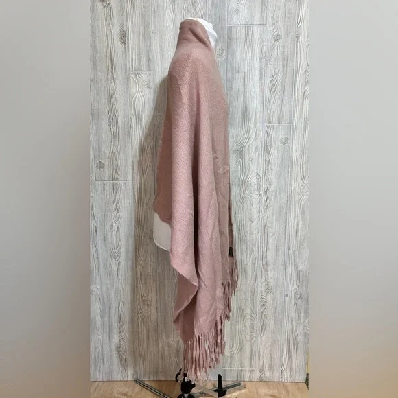 Steve Madden Light Dusty Pink Knit Wrap Shawl Scarf With Fringe - Picture 5 of 8